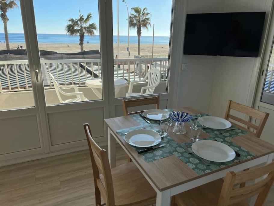 Le Carrousel - Apt Vue Mer - Plage A 10 M - Clim - Wifi Кане-ан-Руссійон Екстер'єр фото